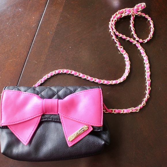 Betsey Johnson Bow Crossbody - Picture 2 of 5